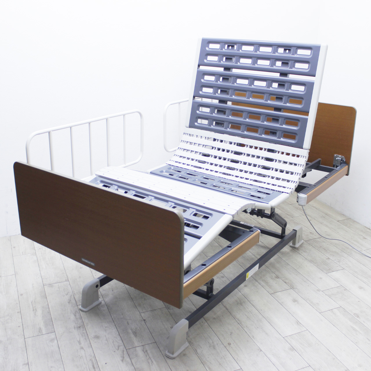 ���Á@�a�@�x�b�h�@2���[�^�[�@�p���}�E���g�x�b�h