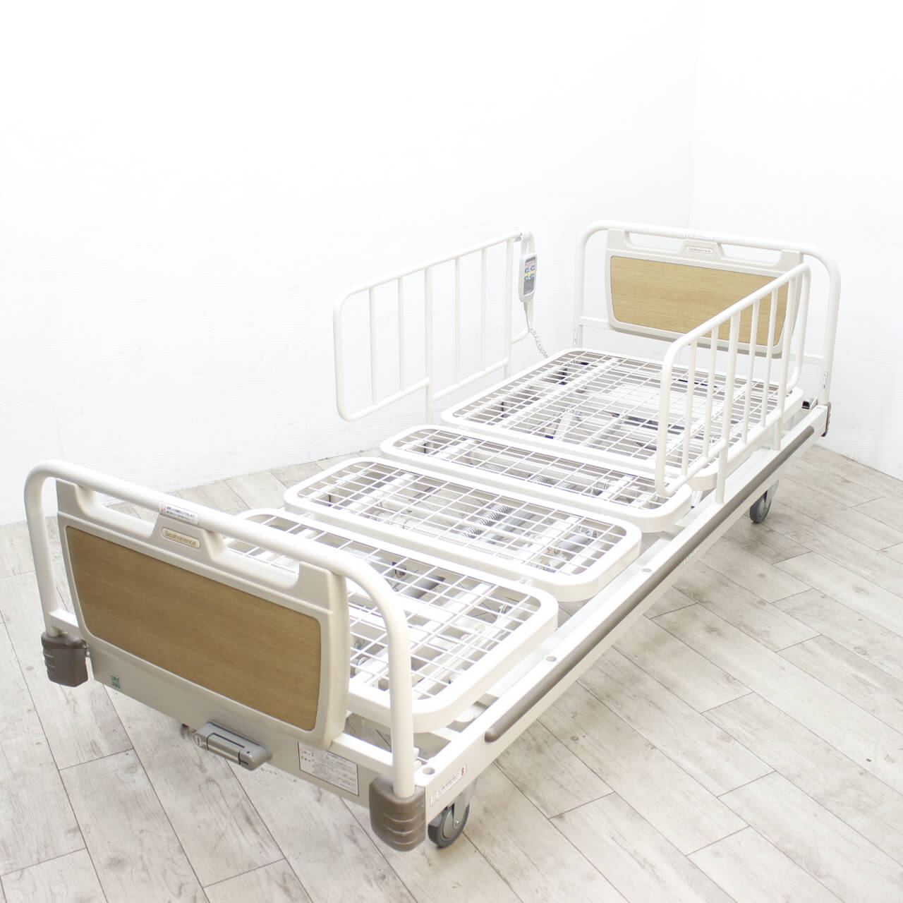 キューマアウラ 2モーター パラマウントベッド