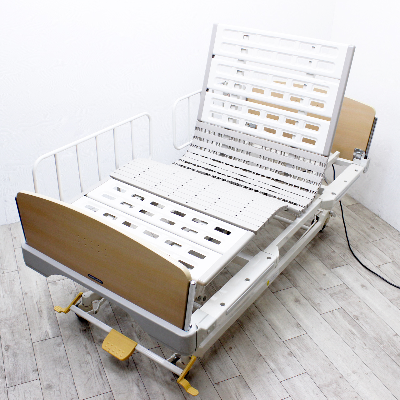 ���Á@�a�@�x�b�h�@2���[�^�[�@�p���}�E���g�x�b�h